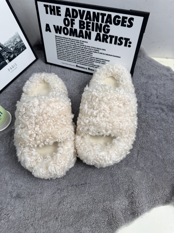 Thick-Soled Sheepskin All-In-One Slippers, Fur Shoes, Fur Slippers Thick-Soled Sheepskin All-In-One Slippers, Fur Shoes, Fur Slippers