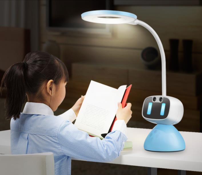 LED护眼台灯均匀光线减少眼疲劳