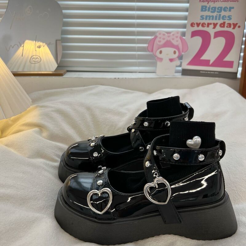 Thick-Soled Women's Leather Shoes, British Style, 2025 Autumn New Model, Round Toe, Japanese Jk Platform Shoes, Single Strap, Heart-Shaped Mary Janes
