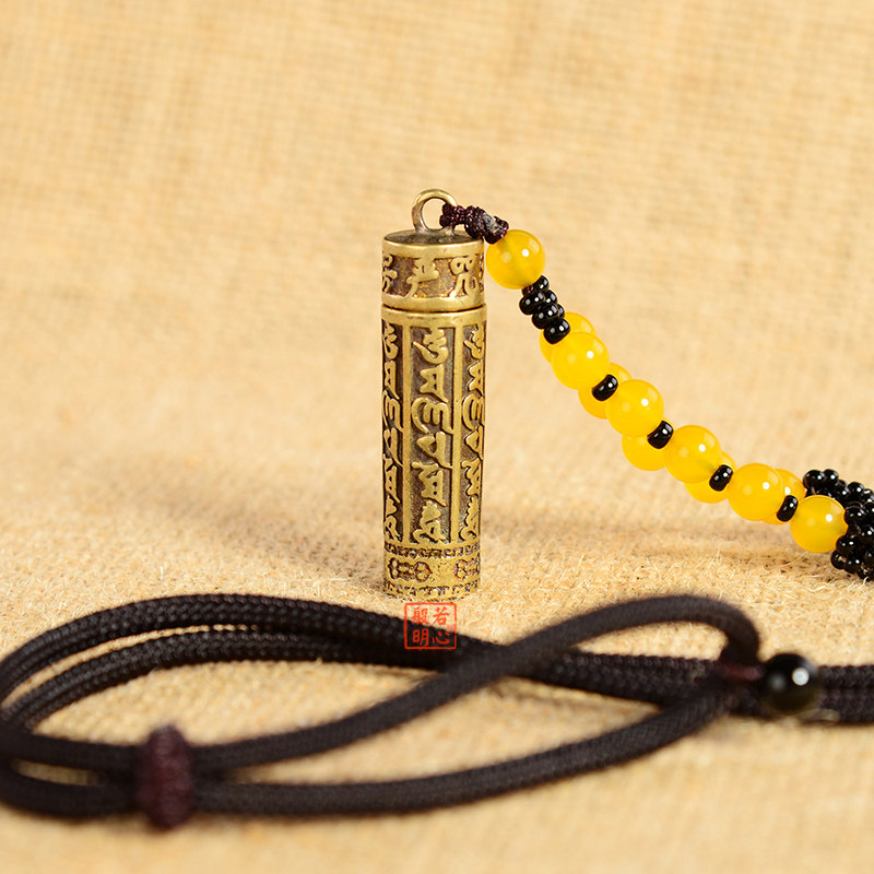 Pure brass retro made of old lenght cursive pendant male and female pendant with cassero veneum trinket