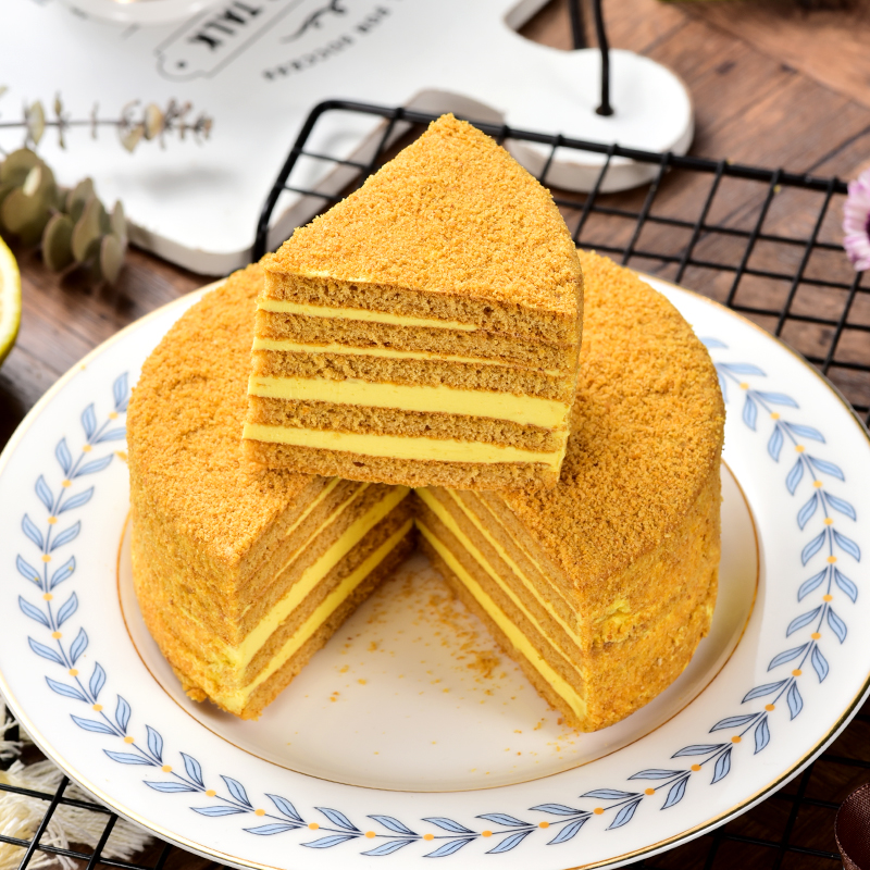 Russian tiramisu cake lasagna honey cream rainbow fruit flavor Western pastry breakfast snacks