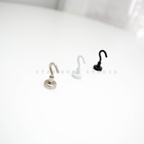 stay home export Japan neodymium magnetic adhesive hook Super magnetic kitchen refrigerator no trace absorbent stone rubidium magnetic adhesive hook
