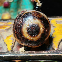 Tibetan three-eyed tiger tooth dzi beads natural agate round beads ethnic style men and women necklace pendant handle pieces Buddha beads back cloud accessories