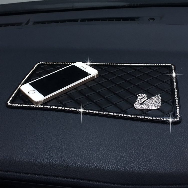 Inlaid drilling car non-slip anti-slip car for car swan inlaid with anti-slip anti-slip instrument desk swing piece for putting in the inside of the car