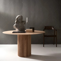 Nordic Solid Wood Round Table Creativity Small Family Style Home Round Table Front Desk Hospitality Negotiation Table Living Room Light Lavish Table And Chairs