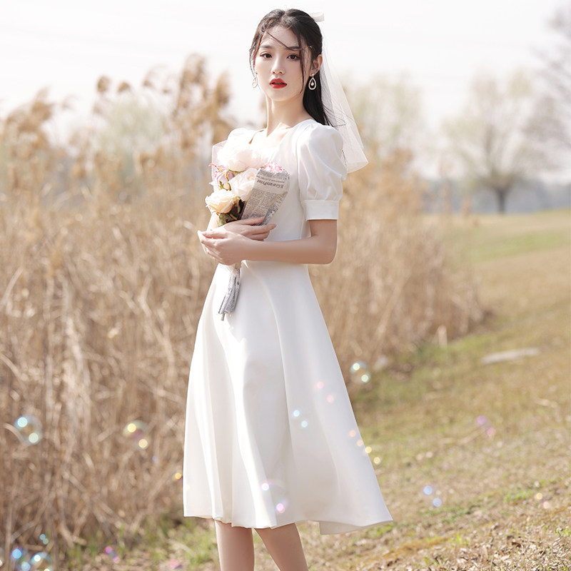 Satin light wedding dress French small man certified little white dress white dress white small dress can usually wear