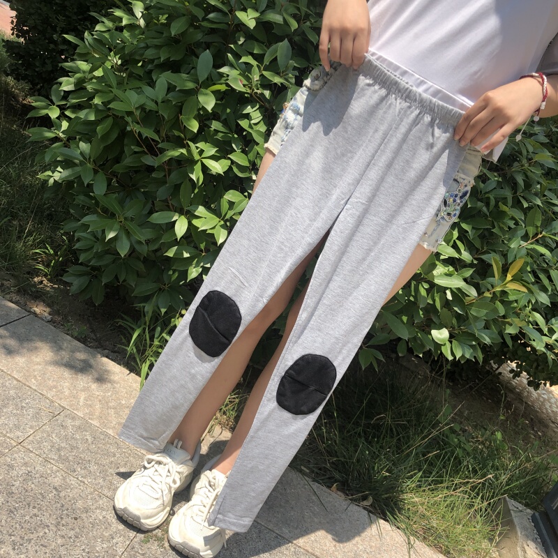 2025 Spring and Autumn New Vintage Black and White Patchwork Cropped Pants with Smiley Face Print Leggings Clearance Sale