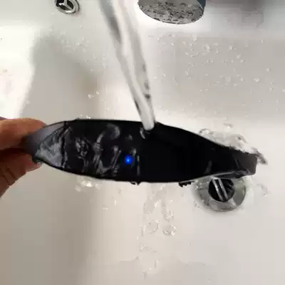 Head-mounted waterproof MP3 player Sports cycling Diving Professional swimming Wireless headset All-in-one radio