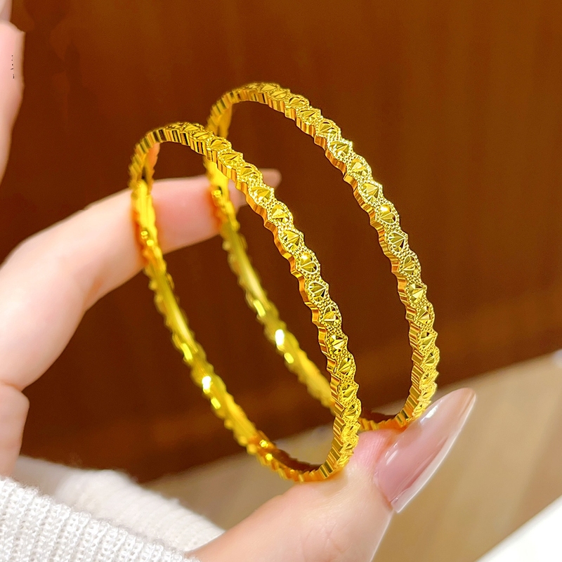Heart-Shaped Bracelet with Hearts All Around, Solid Plain Band Bracelet, Confession Gift, High-End Jewelry for Women Heart-Shaped Bracelet with Hearts All Around, Solid Plain Band Bracelet, Confession Gift, High-End Jewelry for Women