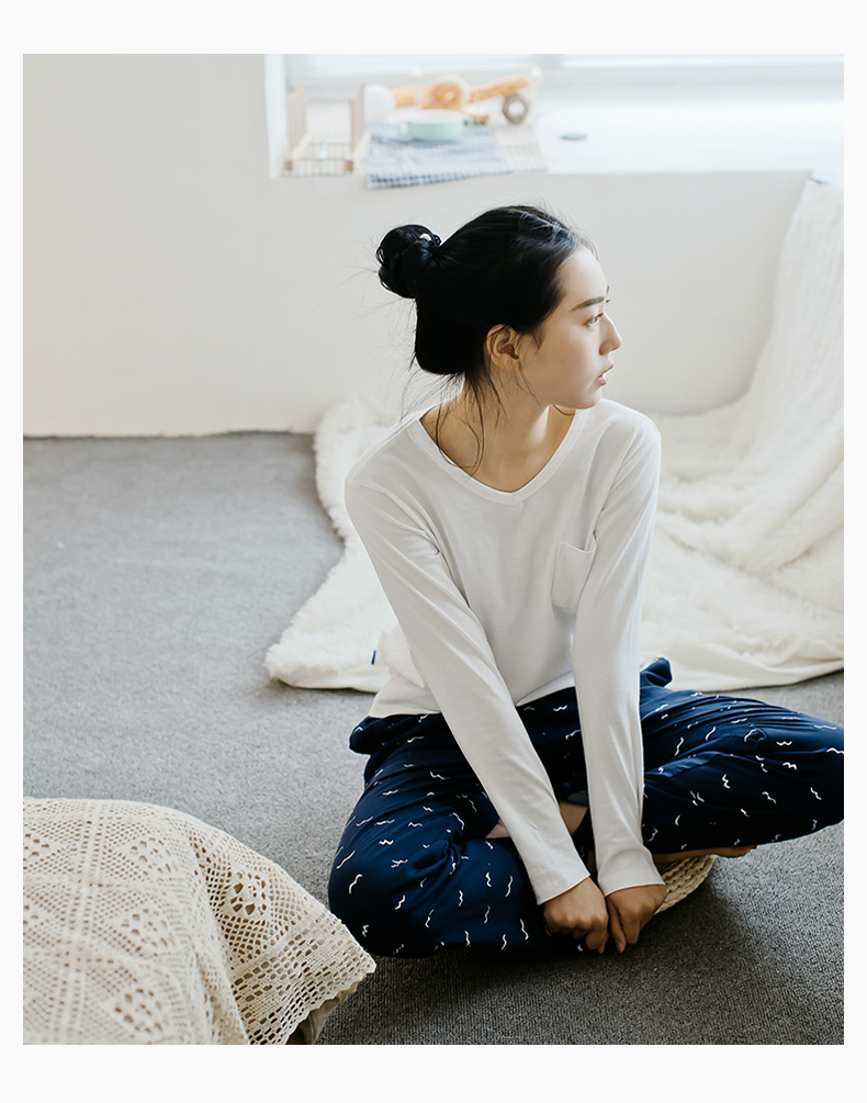 Mùa xuân và mùa thu cotton vài chiếc áo thun dài tay cổ chữ V đồ ngủ rộng rãi dịch vụ tại nhà đơn giản màu sắc cơ bản nhà cotton hàng đầu đồ ngủ đẹp