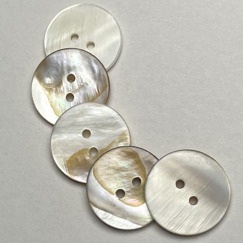 Natural Shell Buttons for Shirts, Cardigans, Sweaters, Knitwear, Coats, Pajamas, Accessories and Materials