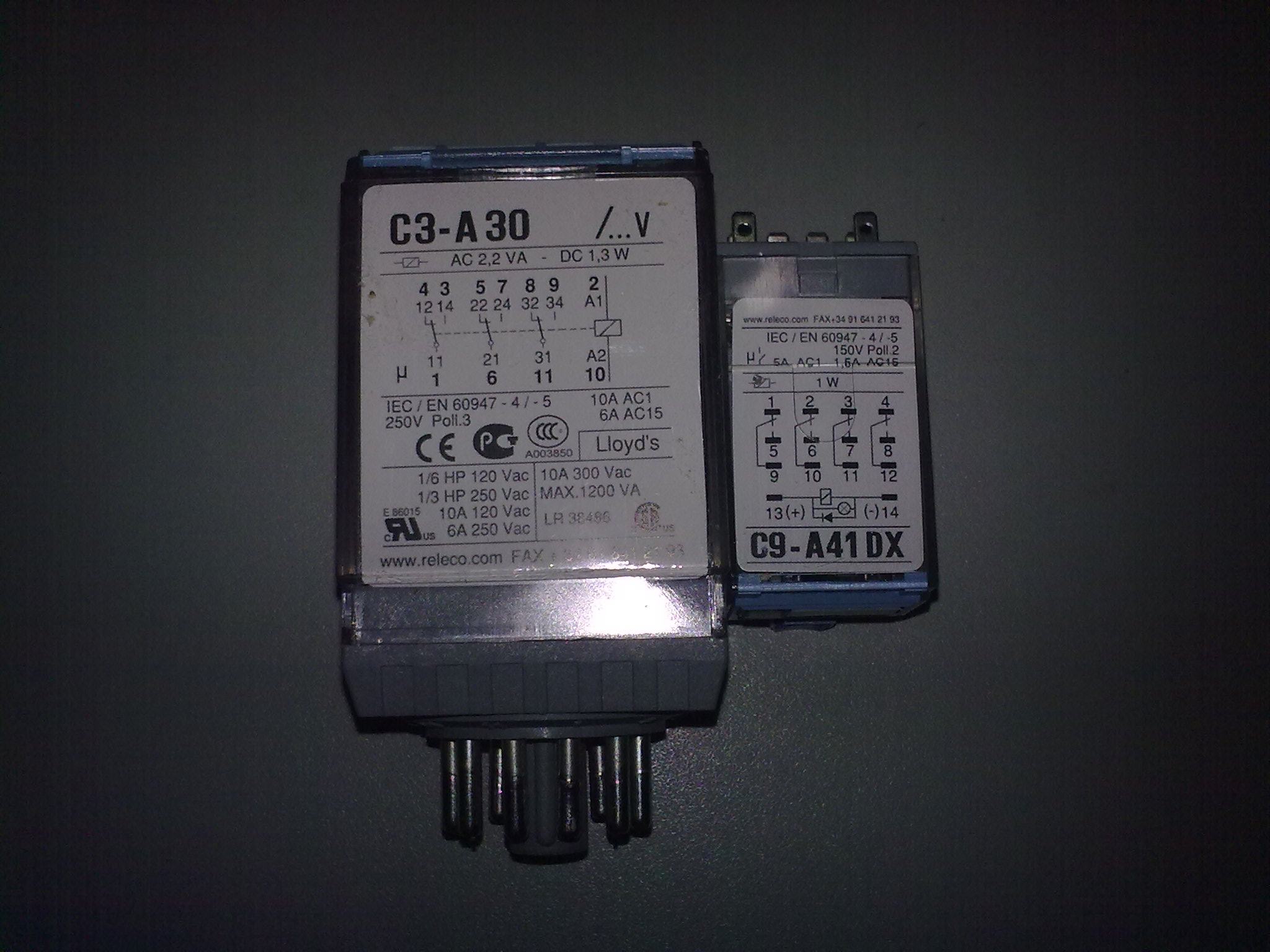 Original new TURCK Turk Photoelectric Switch C3-A30 AC220V with base S3-S