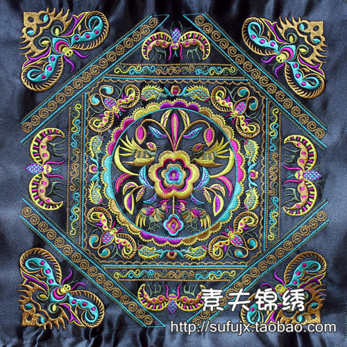 Machine embroidery piece Yunnan ethnic characteristics Miao embroidery Yi embroidery embroidery piece computer embroidery 29 * 29cm