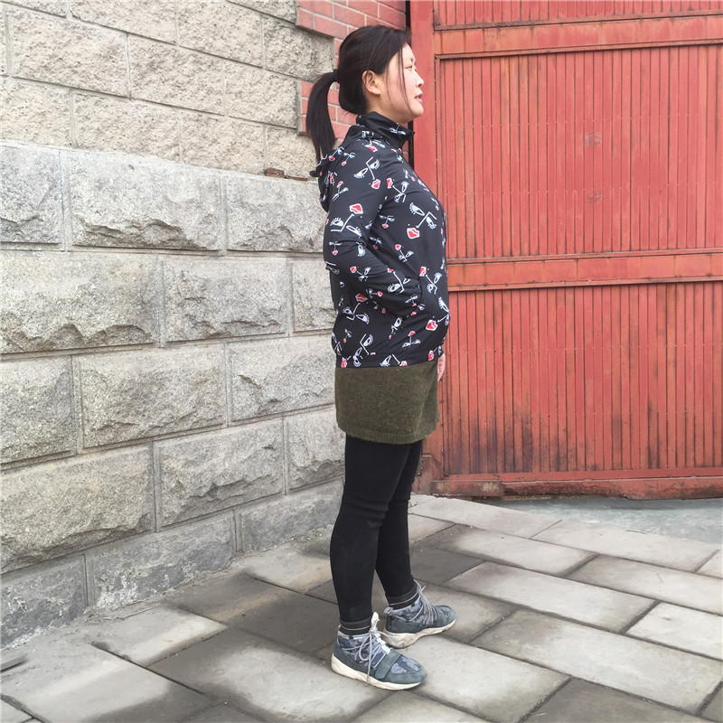 Li Ning nữ hàng loạt áo khoác mùa xuân và mùa thu thoải mái thường xuyên thể thao và áo khoác giải trí GJDL016-1 - Áo khoác thể thao / áo khoác áo khoác thể thao