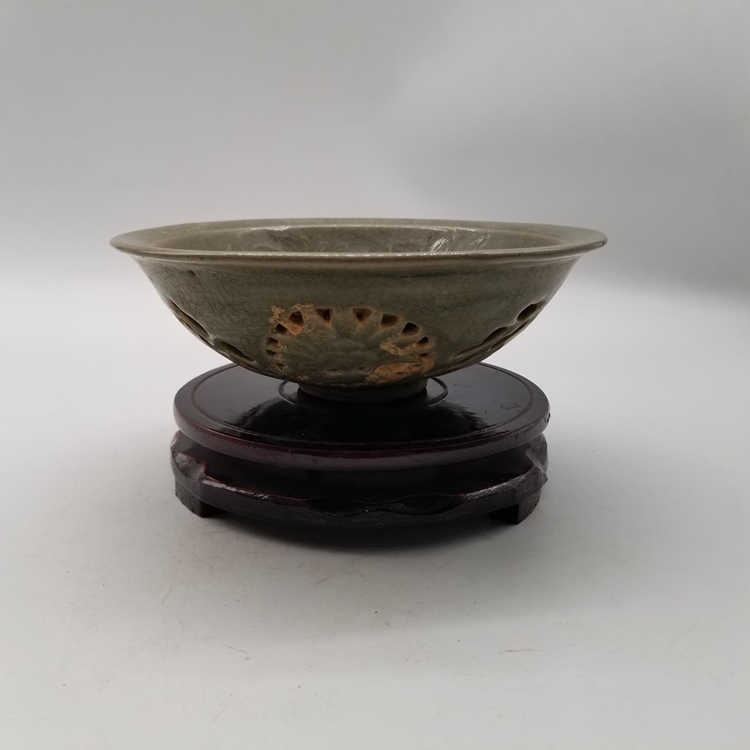 耀州窯刻花福鹿斗笠碗 唐物　古賞物　茶道具 煎茶碗　中国古美術　骨董品 耀州窯刻花福鹿斗笠碗 唐物 古賞物 茶道具 煎茶碗