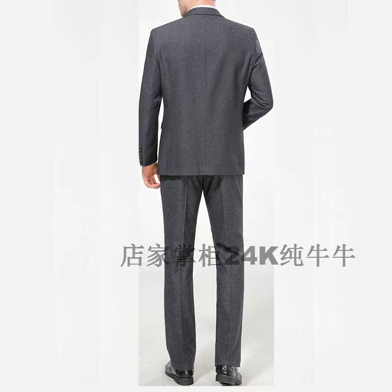 Phù hợp với tuổi trung niên vest cưới