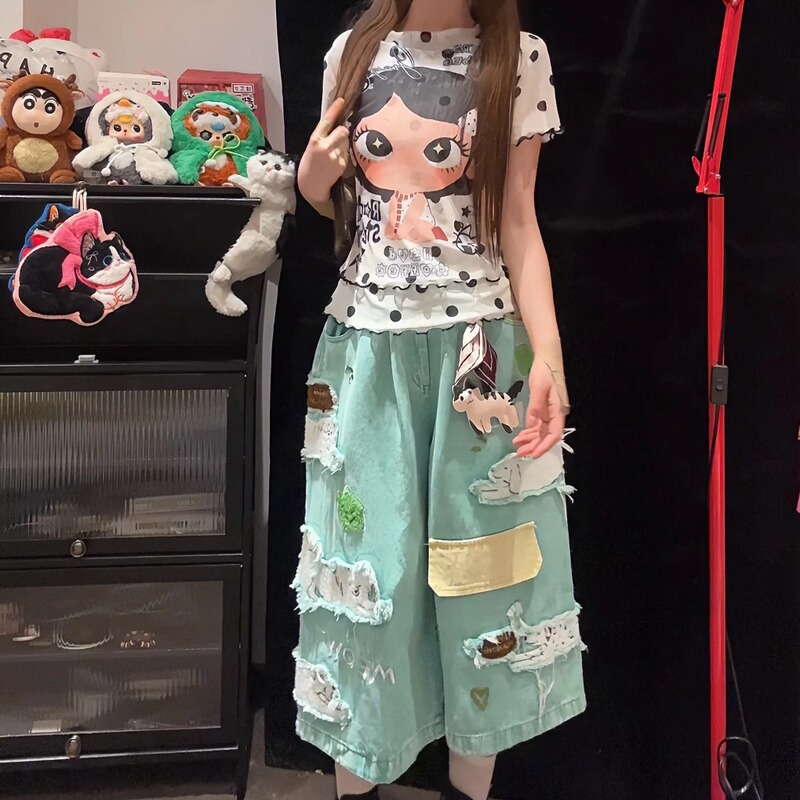 R77 Patchwork Embroidered Summer Cropped Denim Pants for Women, Loose Straight-Leg Cartoon Street Style Versatile Pants R77 Patchwork Embroidered Summer Cropped Denim Pants for Women, Loose Straight-Leg Cartoon Street Style Versatile Pants