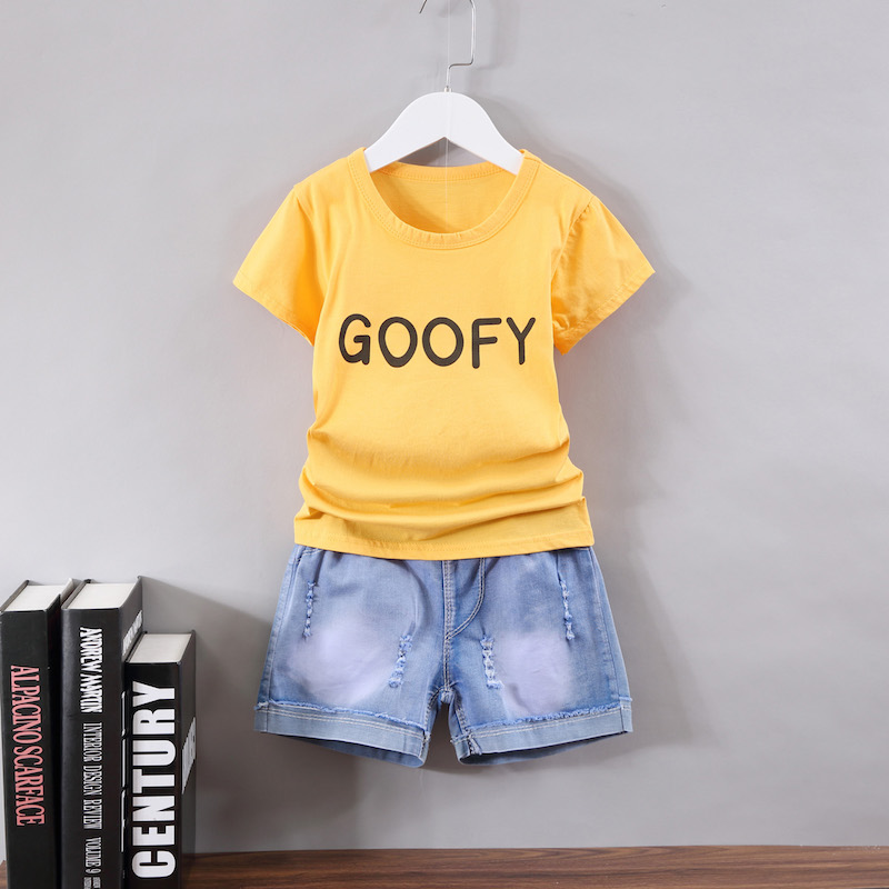 Cô gái mùa hè phù hợp với bông T-cổ đáy sinh ngắn tay trẻ em T-shirt trong hai mảnh quần short denim trẻ em lớn của.