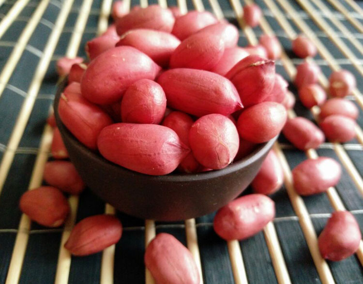 Northeast farmers red peanut rice peanut rice peanut rice four grains of red peanut rice 1 kg 500g and 27 yuan