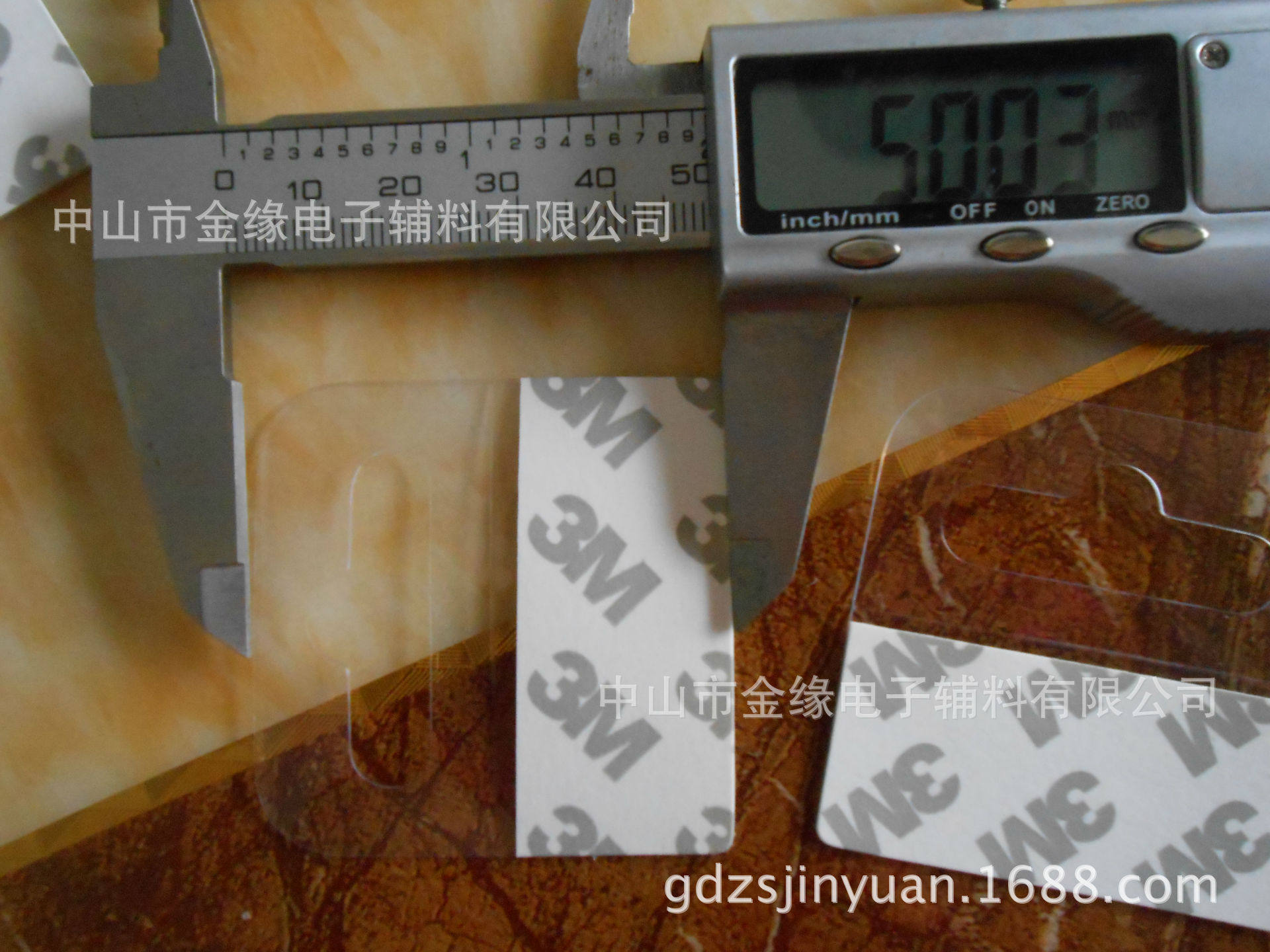 包装胶垫 飞机孔pvc挂钩蝴蝶孔挂钩自粘透明pet挂钩50*50mm