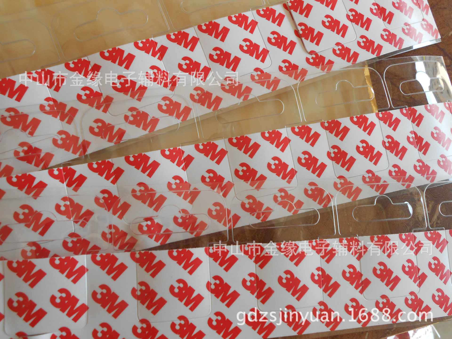 包装胶垫 飞机孔pvc挂钩蝴蝶孔挂钩自粘透明pet挂钩50*50mm