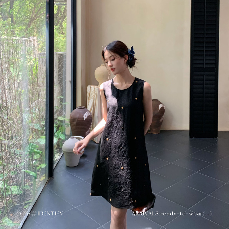 Identify Star Embroidery Cracked Silk Fragrant Cloud Gauze Dress Women's Summer Black Loose Tank Dress Identify Star Embroidery Cracked Silk Fragrant Cloud Gauze Dress Women's Summer Black Loose Tank Dress