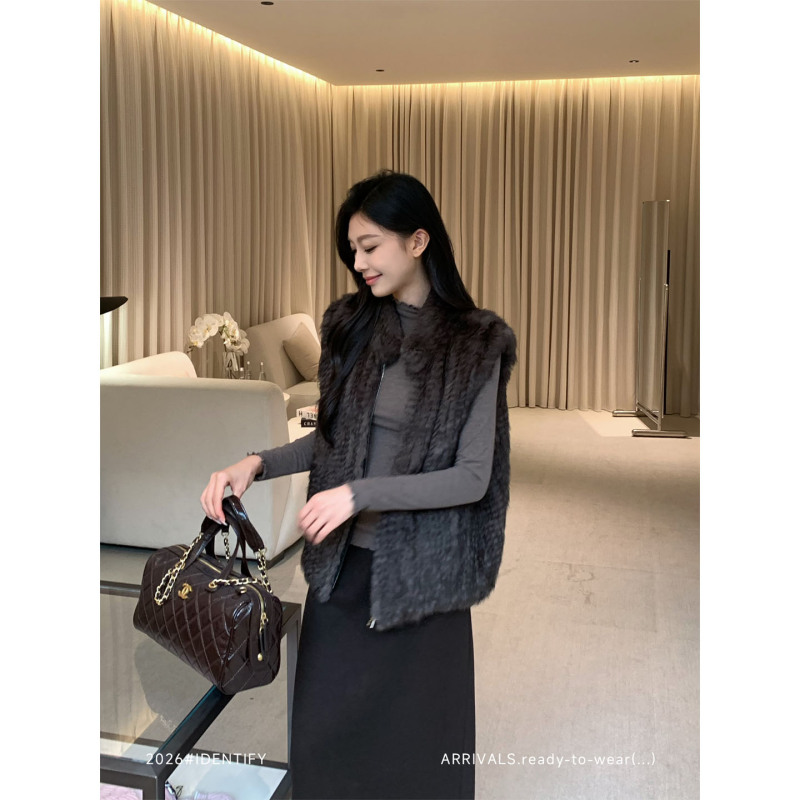 Identify Elegant and High-End Woven Rabbit Fur Stand Collar Women's Winter Fashion Versatile Plush Vest Identify Elegant and High-End Woven Rabbit Fur Stand Collar Women's Winter Fashion Versatile Plush Vest