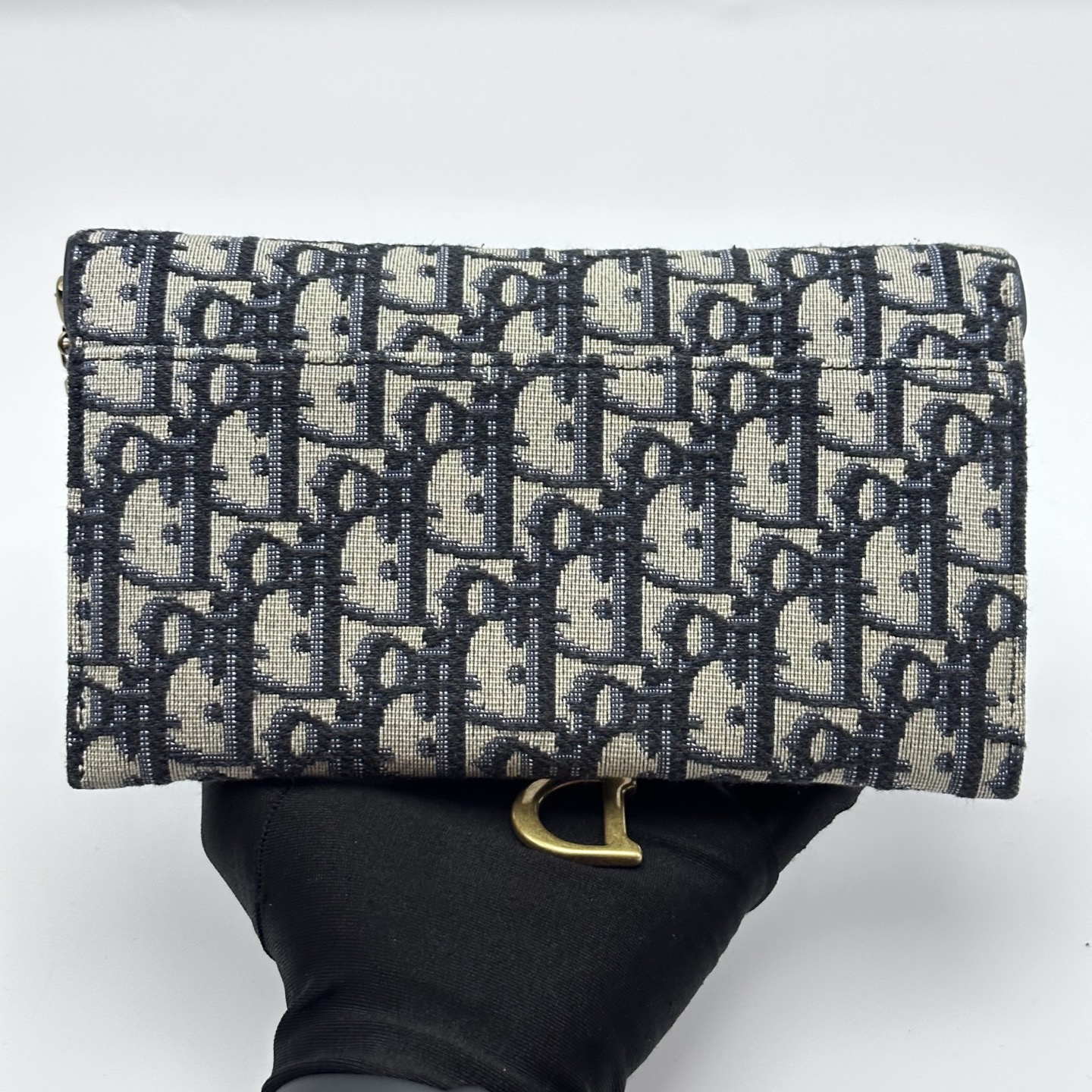 DIOR经典再现：小竹子二手奶茶色托特斜挎包的优雅传承