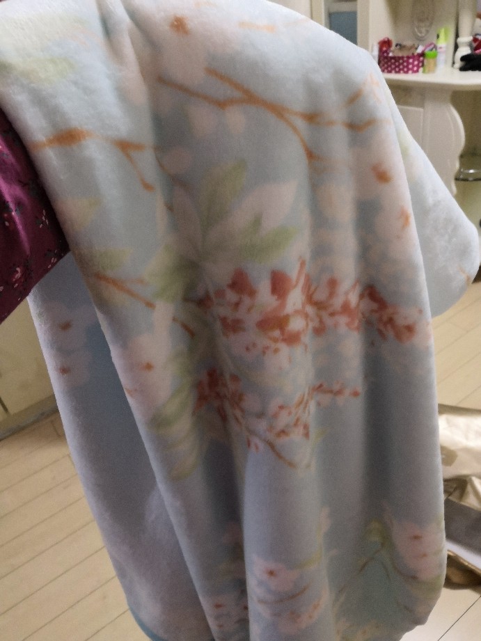 水星家纺 摩登KT法兰绒毛毯!