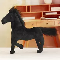 Черная лошадь