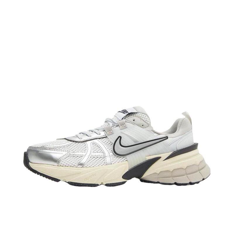 Nike V2K Run Fashionable Bright-Colored Comfortable Low-Top Running Shoes for Women in White and Silver Fd0736-100
