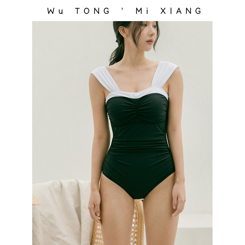 South Korea's new one-piece swimsuit woman covered with slim collection of beach beach seaside spa holiday swimsuit women