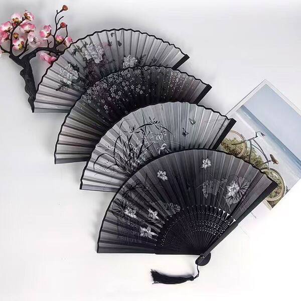 Chinese-Style Folding Small Fan, Portable, Ancient Style, Hanfu, Traditional Dance, New Chinese Style, Summer, Black Bamboo Fan for Women