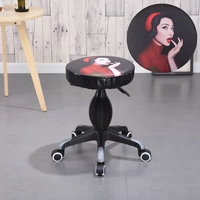 Красная маленькая красная шляпа Большая пластиковая нога скольжена