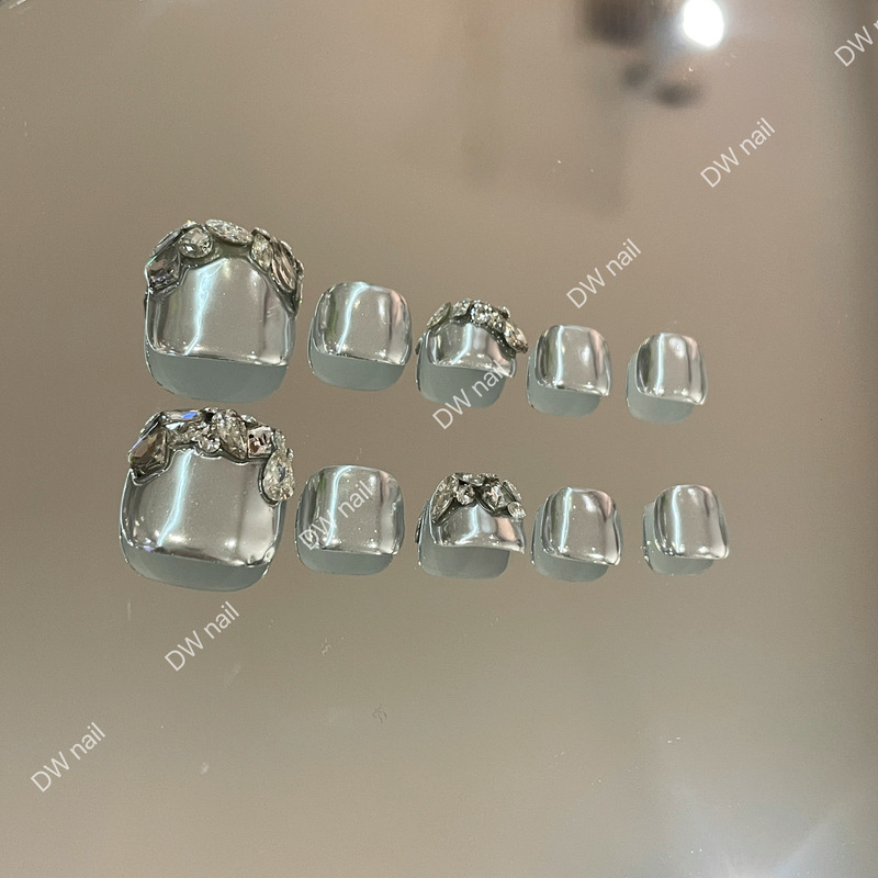 [Dw Light Luxury Nail] Alexander Silver. Toenails. Show White Feet, High-End Niche Wearable Manicure