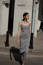 2021 spring and summer new WHITE short ice silk camisole Korean version of navel slim knit condole strap for women