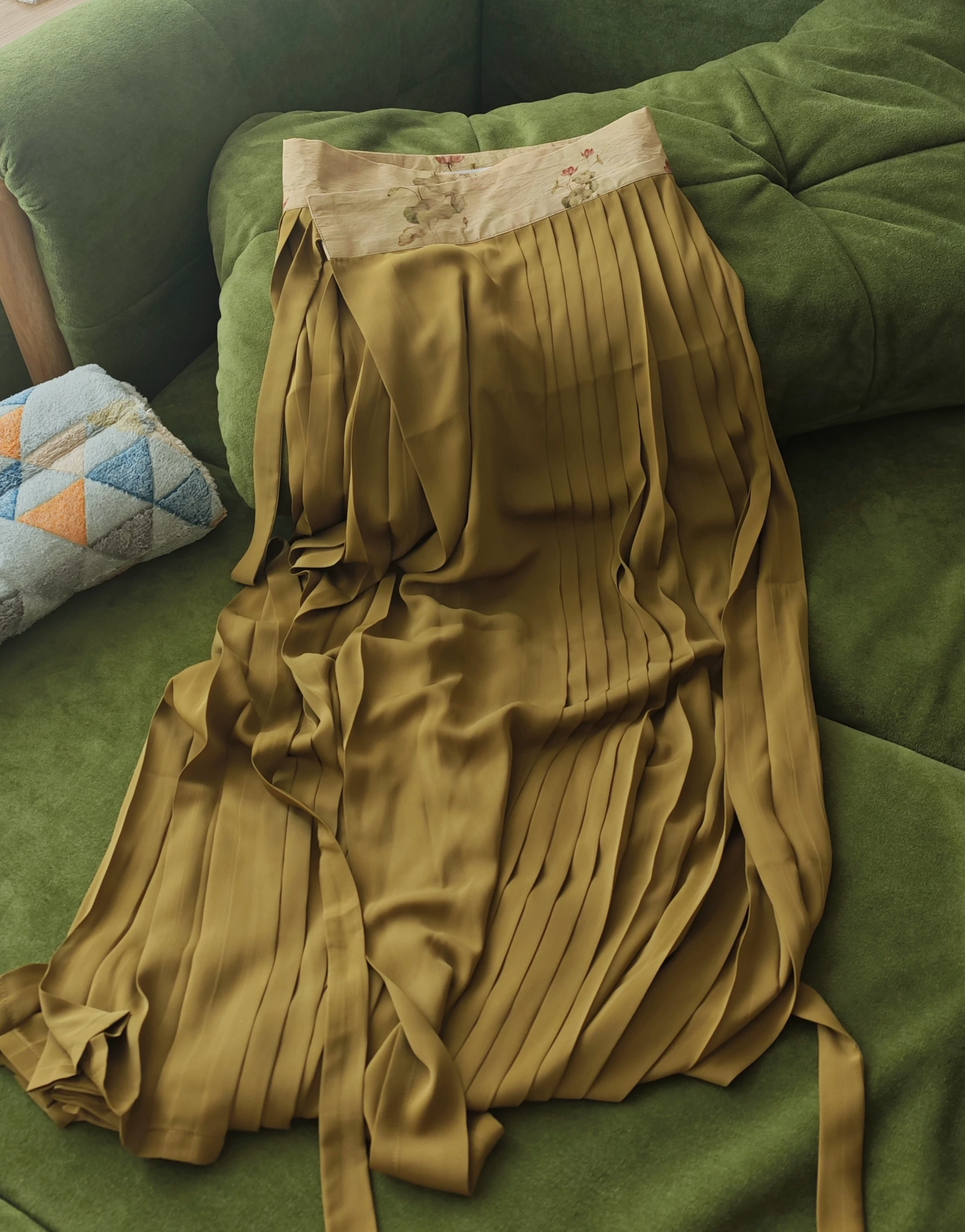 Rainbow Hanfu, winter skirt, 2020, (Physicals)