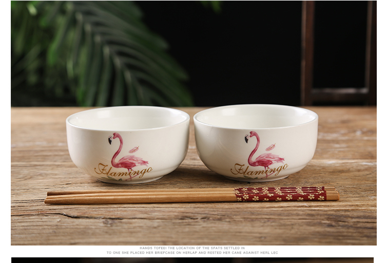 Bán buôn flamingo bát gốm sứ màu xanh và trắng bát bộ bộ đồ ăn hoạt động sẽ bán hộp quà tặng tùy chỉnh bộ đồ ăn khay gỗ đựng đồ ăn