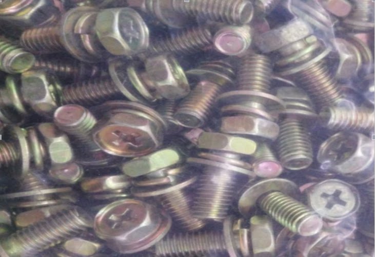 Outer hexagonal cross with flat cushion with play cushion three combinations of painted zinc screw studs M8X16 20 25 30 35