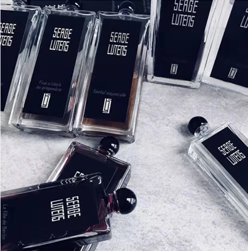 Cô gái mồ côi Serge Lutens Ludan Berlin đổ lỗi cho nước hoa hồng dưới nước hoa osmanthus đêm - Nước hoa