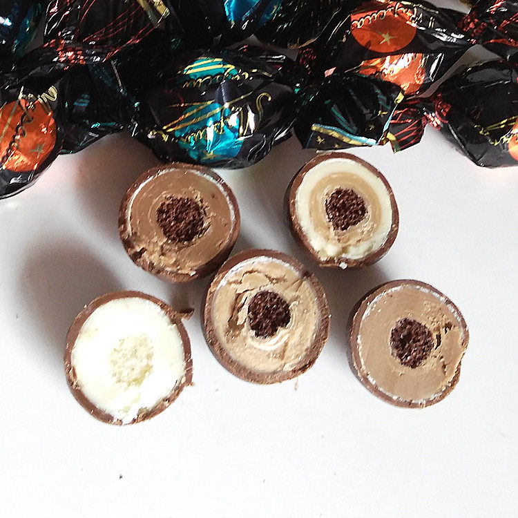 Russian Imports Candy Delight sugar Black Beauty sandwich Chocolate Sugar truffle Coconut 7 Flavors 500g Bag