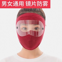 В масках виноделия