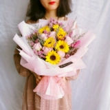 Мыло с экстрактом подсолнечника с розой в составе, упаковка, подарок на день рождения