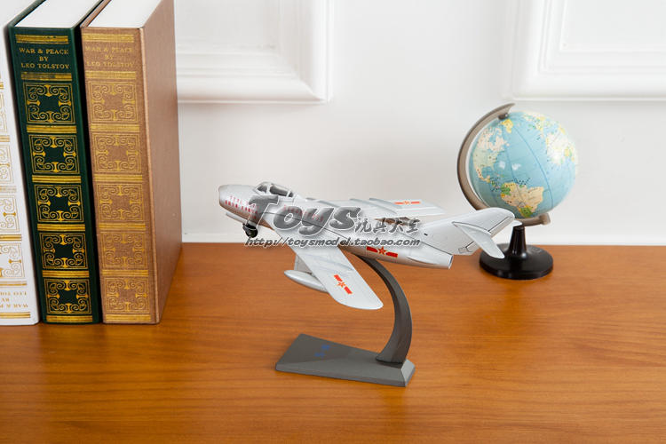 Hợp kim 1:48 歼 5 máy bay chiến đấu MiG 17 bộ sưu tập mô hình đồ chơi tĩnh kỷ niệm mô hình xe khách thaco