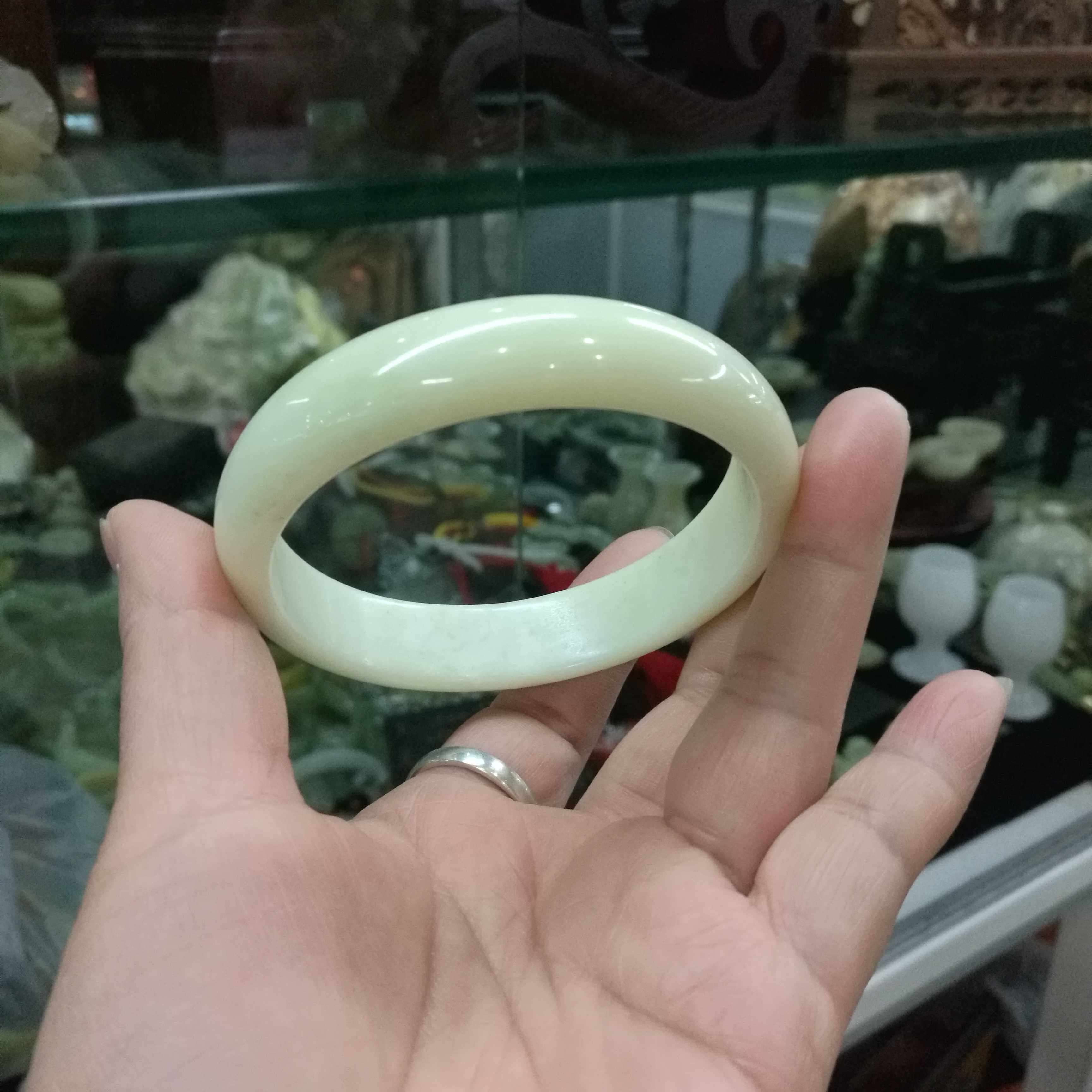 Natural Xiu jade bracelet jade bracelet with inner diameter 65mm large caliber manufacturer