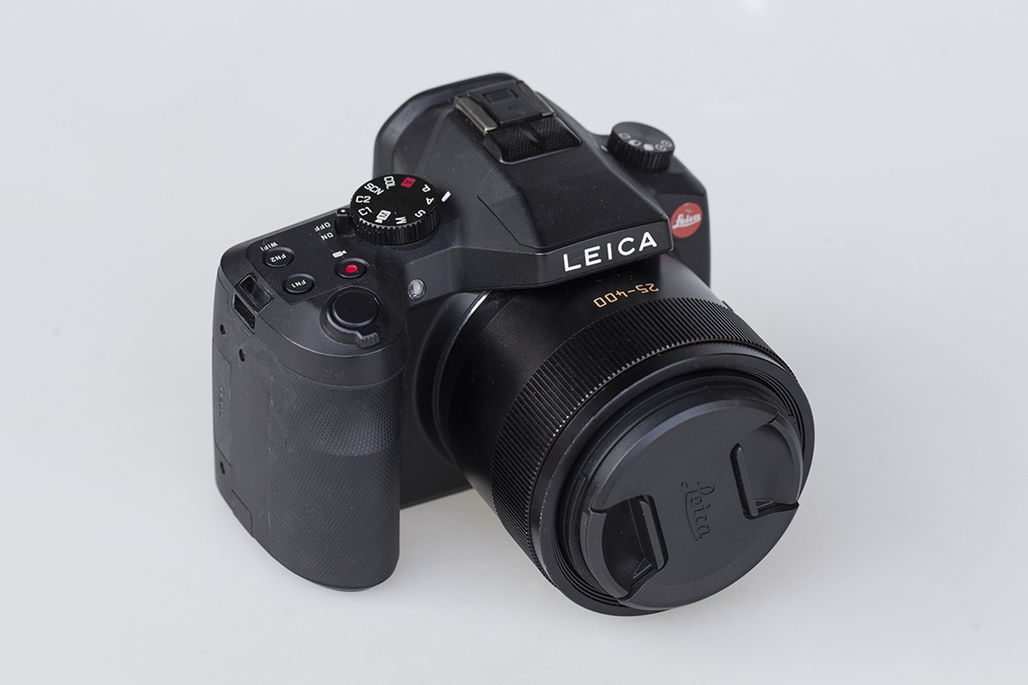 Second-hand Leica V-LUX Typ 114 4K video recording rotating screen retro mirrorless camera with unique colors