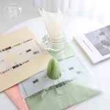 Цветочная упаковка, облицованная бумажной экстракцией молока.