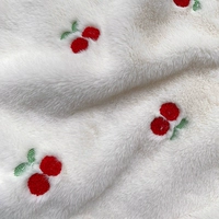 Кролик бархатная вишневая ткань