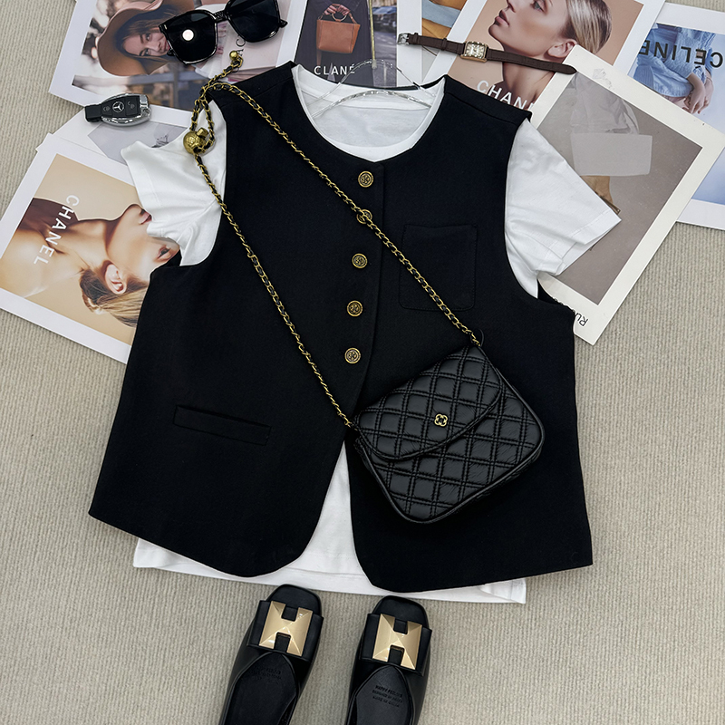 Round-Neck Vest 2026 Spring and Autumn New Style Black Versatile British Style Design Layered Vest Women's Clothing Round-Neck Vest 2026 Spring and Autumn New Style Black Versatile British Style Design Layered Vest Women's Clothing