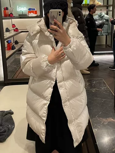 Moncler/Mengkou Gaou в длинном чистом цвете Яркое лицо, соединяющее женскую штифт с капюшоном, пиджак знает, что покупка воздуха